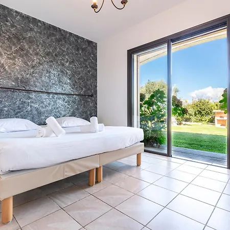 Aigue Marine - Front De Villa *