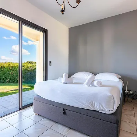 Villa Aigue Marine - Front De Verghia