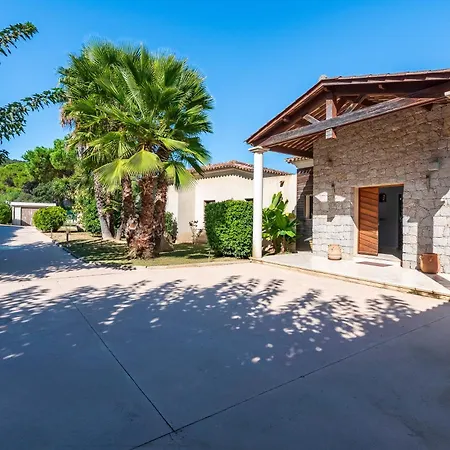 Aigue Marine - Front De Villa