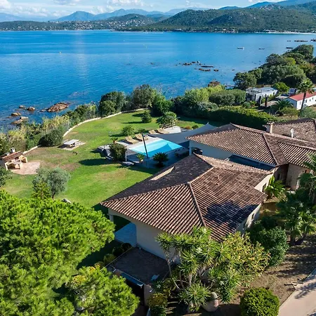 Aigue Marine - Front De Villa Verghia