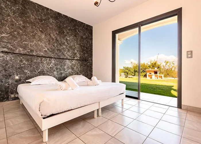 Villa Aigue Marine - Front De Coti-Chiavari (Corsica)