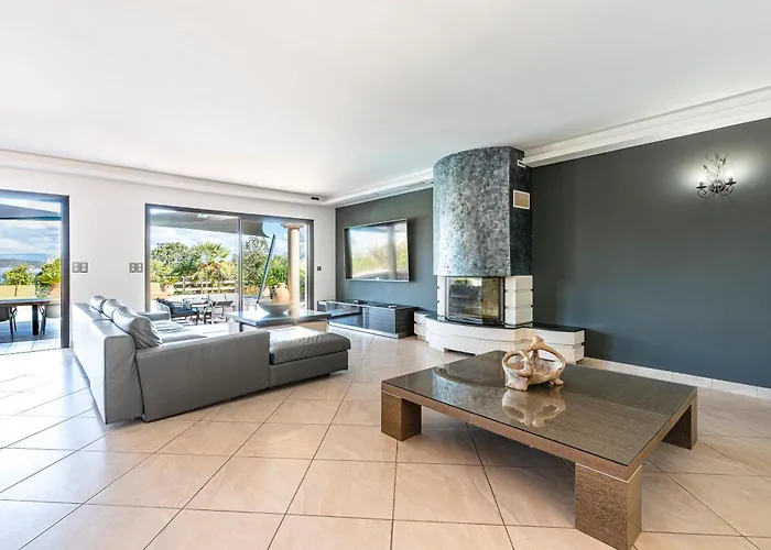 Aigue Marine - Front De Coti-Chiavari (Corsica)