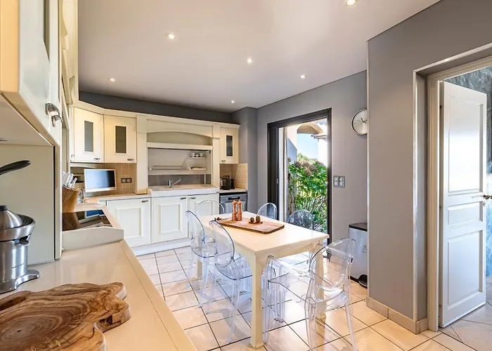 Villa Aigue Marine - Front De Coti-Chiavari (Corsica)