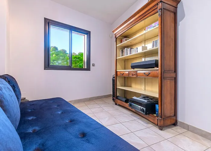 Aigue Marine - Front De Coti-Chiavari (Corsica)