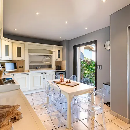 Villa Aigue Marine - Front De Verghia