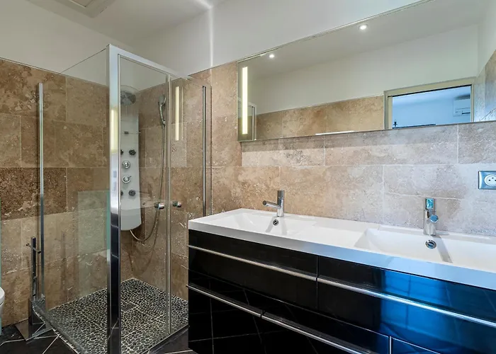 Aigue Marine - Front De Coti-Chiavari (Corsica)